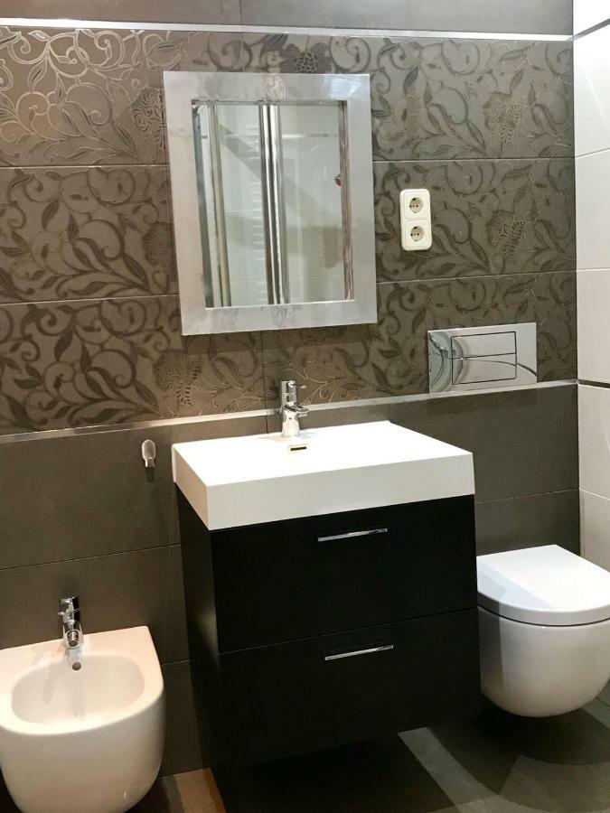 Best Apartment Near Real Madrid Stadium エクステリア 写真